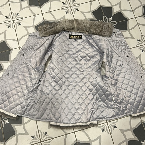 Rabbit Fur Vest with adjustable fit - Picture 11 of 16